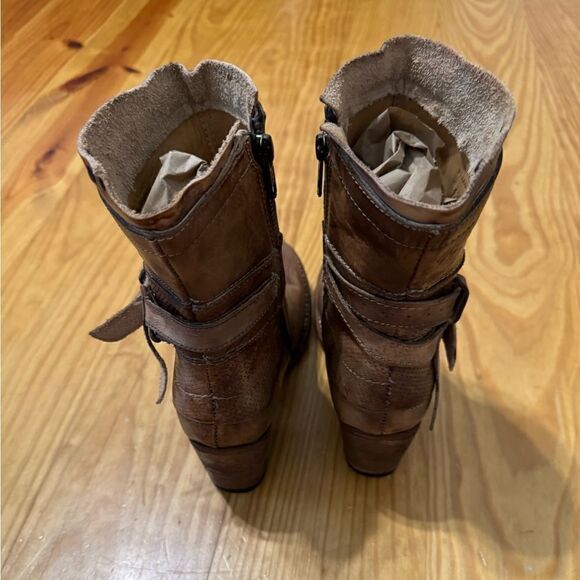 Bed Stu Rowdy Woman’s Teak Driftwood Boots MSRP: $189 - Size 6.5 U.S. - Picture 5 of 14